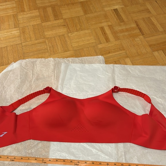 Brooks - Picture 2 of 6